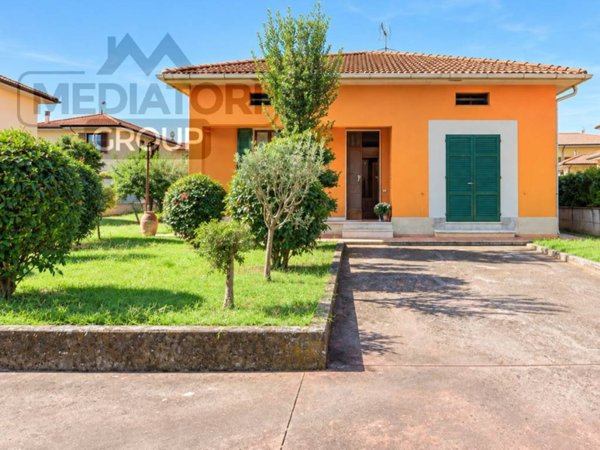 casa indipendente in vendita a Fucecchio in zona San Pierino