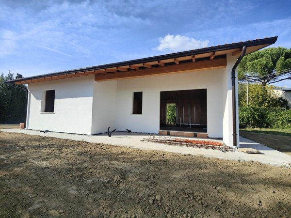 casa indipendente in vendita a Fucecchio