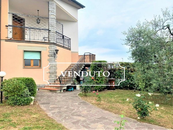 appartamento in vendita a Gambassi Terme in zona Badia a Cerreto