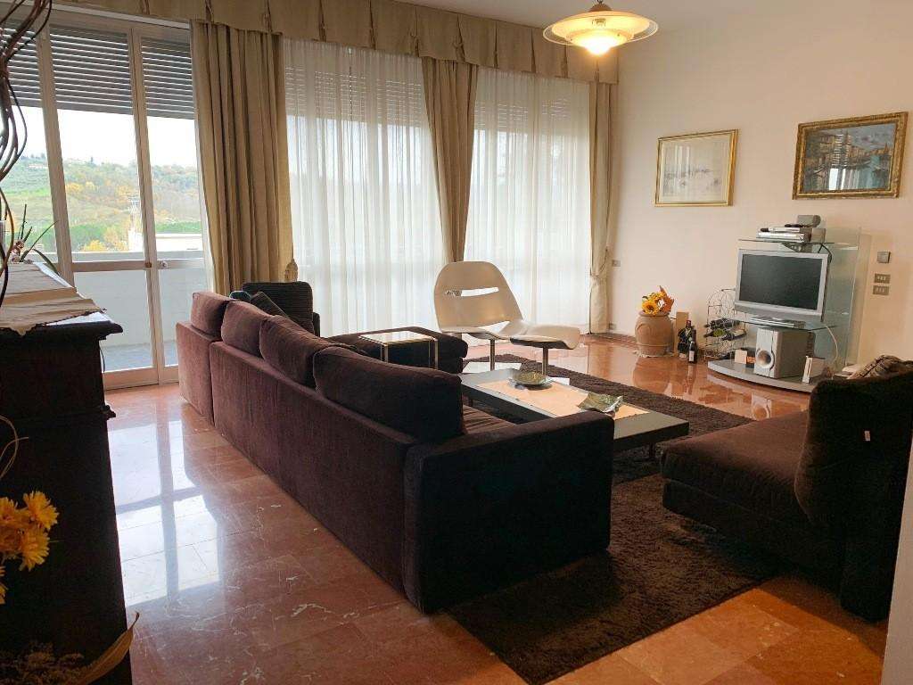 appartamento in vendita a Gambassi Terme in zona Badia a Cerreto