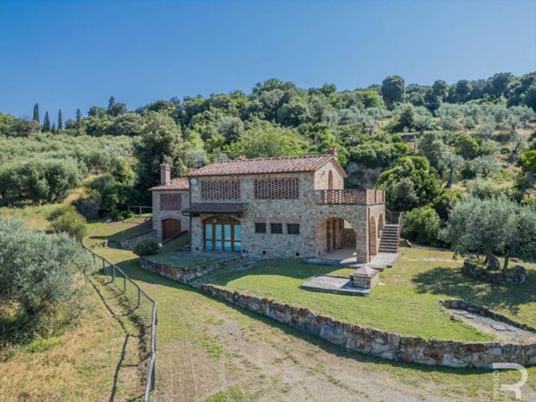 pentavano in vendita a Gambassi Terme