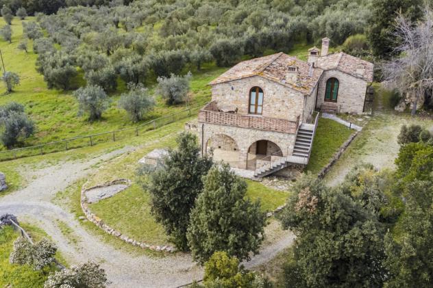 casa indipendente in vendita a Gambassi Terme