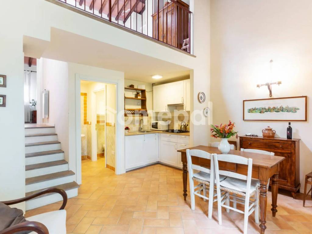 casa indipendente in vendita a Gambassi Terme