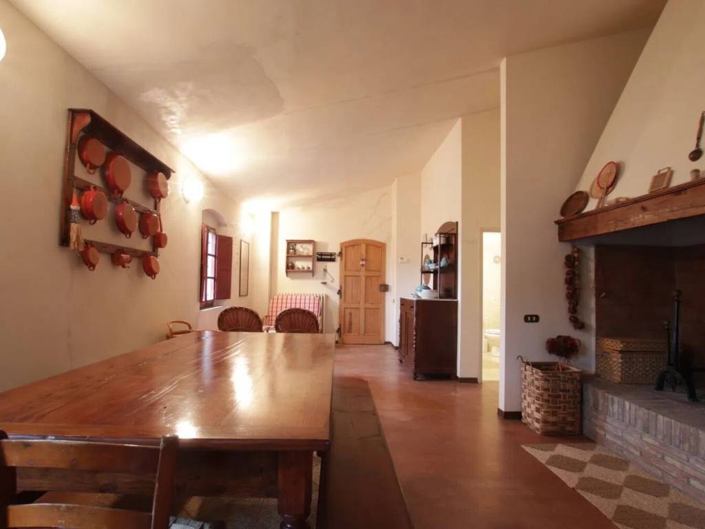 casa indipendente in vendita a Gambassi Terme