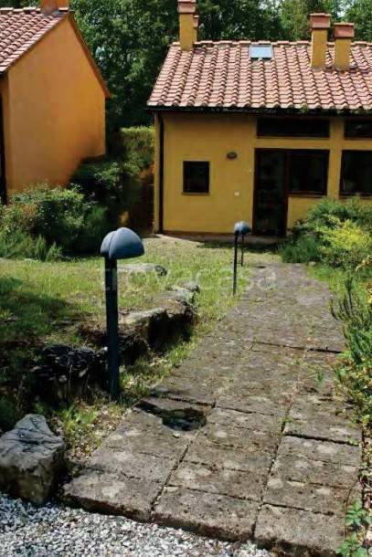 casa indipendente in vendita a Gambassi Terme