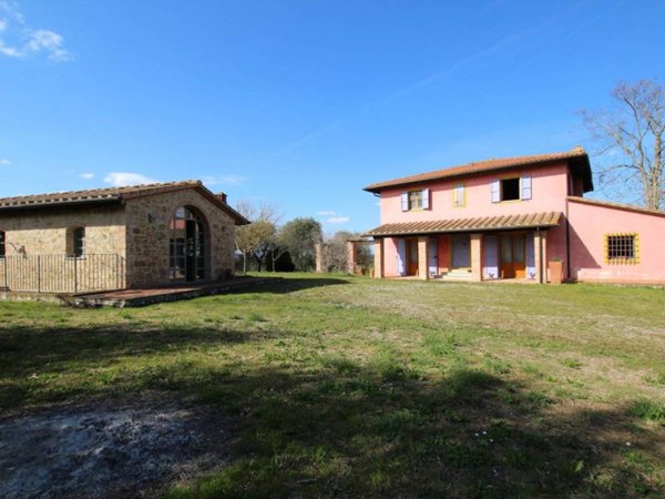 casa indipendente in vendita a Gambassi Terme