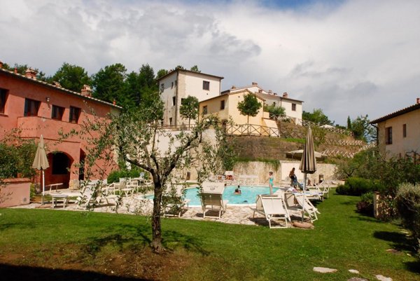 casa indipendente in vendita a Gambassi Terme