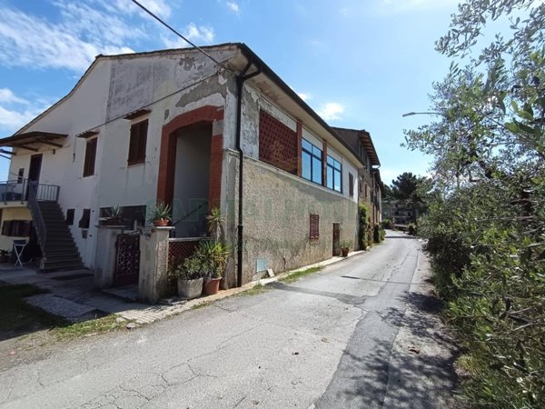 appartamento in vendita a Gambassi Terme