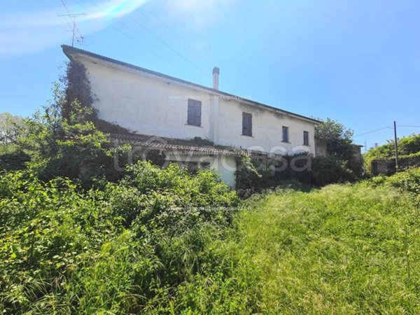 locale di sgombero in vendita a Gambassi Terme in zona Badia a Cerreto