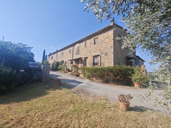 casa indipendente in vendita a Gambassi Terme