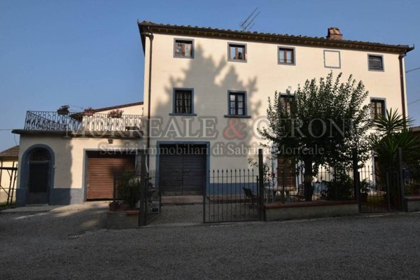 casa indipendente in vendita a Gambassi Terme in zona Varna