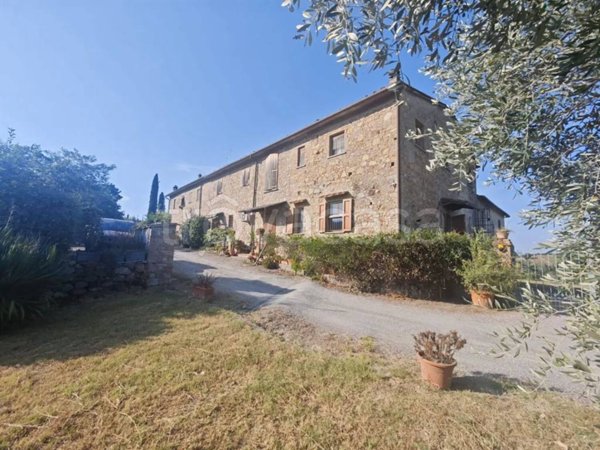 casa indipendente in vendita a Gambassi Terme