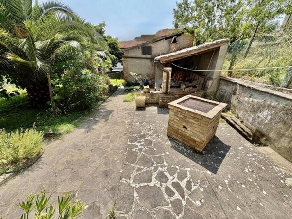 casa indipendente in vendita a Gambassi Terme