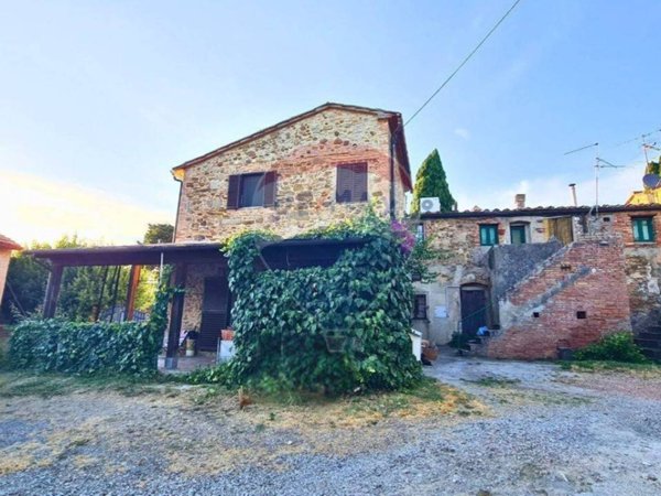 casa indipendente in vendita a Gambassi Terme