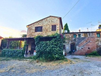 casa indipendente in vendita a Gambassi Terme