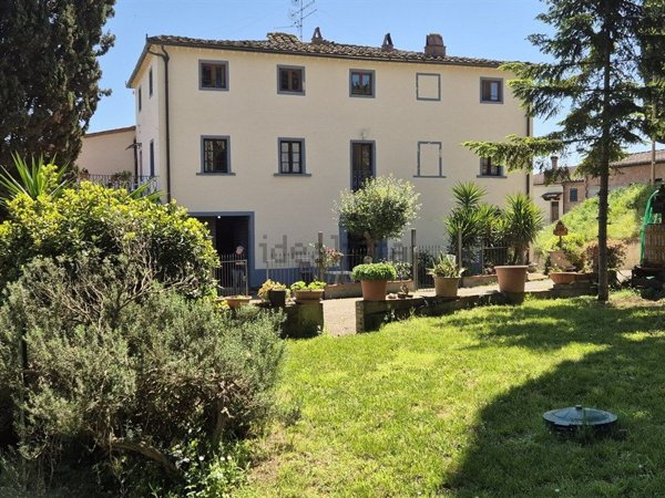 casa indipendente in vendita a Gambassi Terme