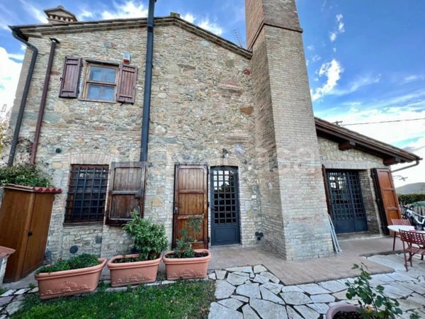 casa indipendente in vendita a Gambassi Terme