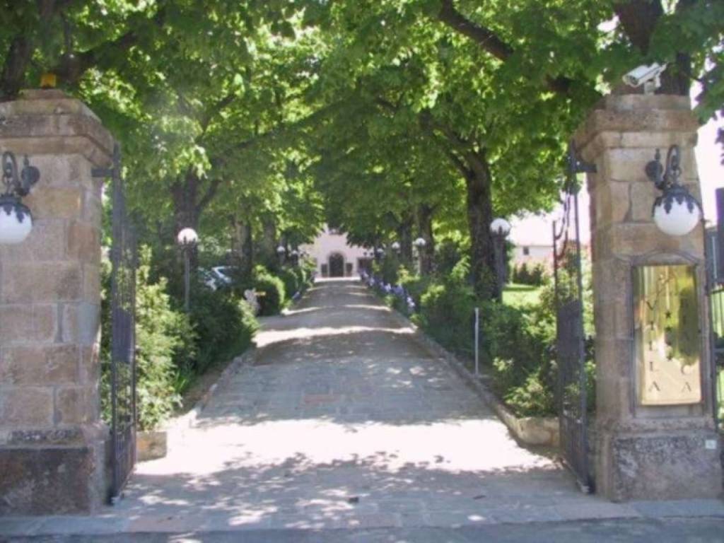 casa indipendente in vendita a Gambassi Terme