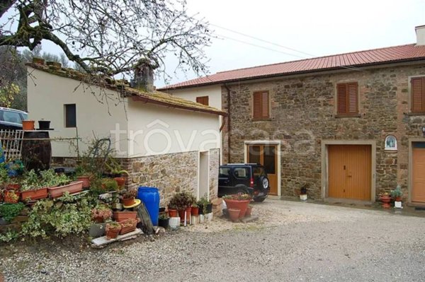 casa indipendente in vendita a Gambassi Terme