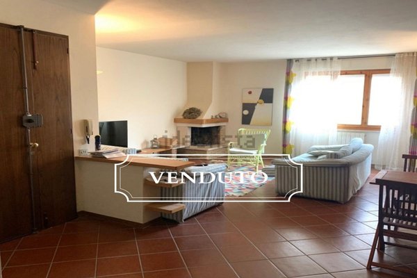 appartamento in vendita a Gambassi Terme in zona Badia a Cerreto