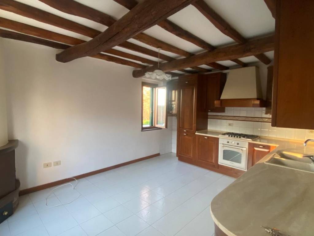 casa indipendente in vendita a Gambassi Terme