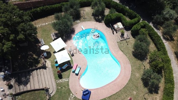 casa indipendente in vendita a Gambassi Terme