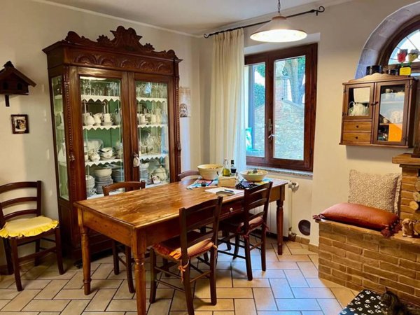 appartamento in vendita a Gambassi Terme