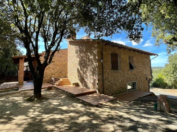 casa indipendente in vendita a Gambassi Terme