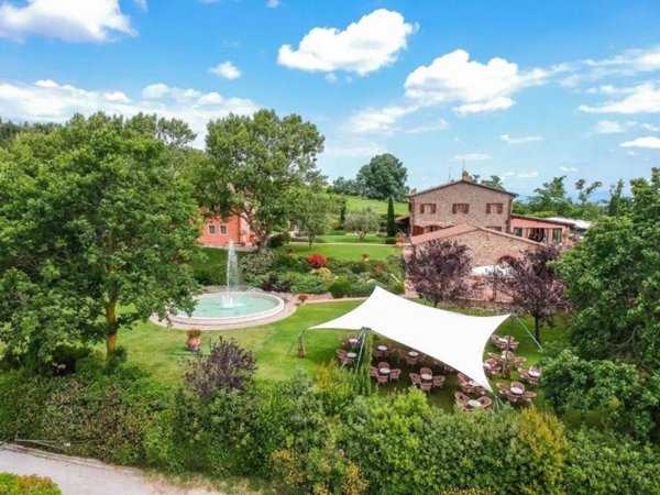 casa indipendente in vendita a Gambassi Terme