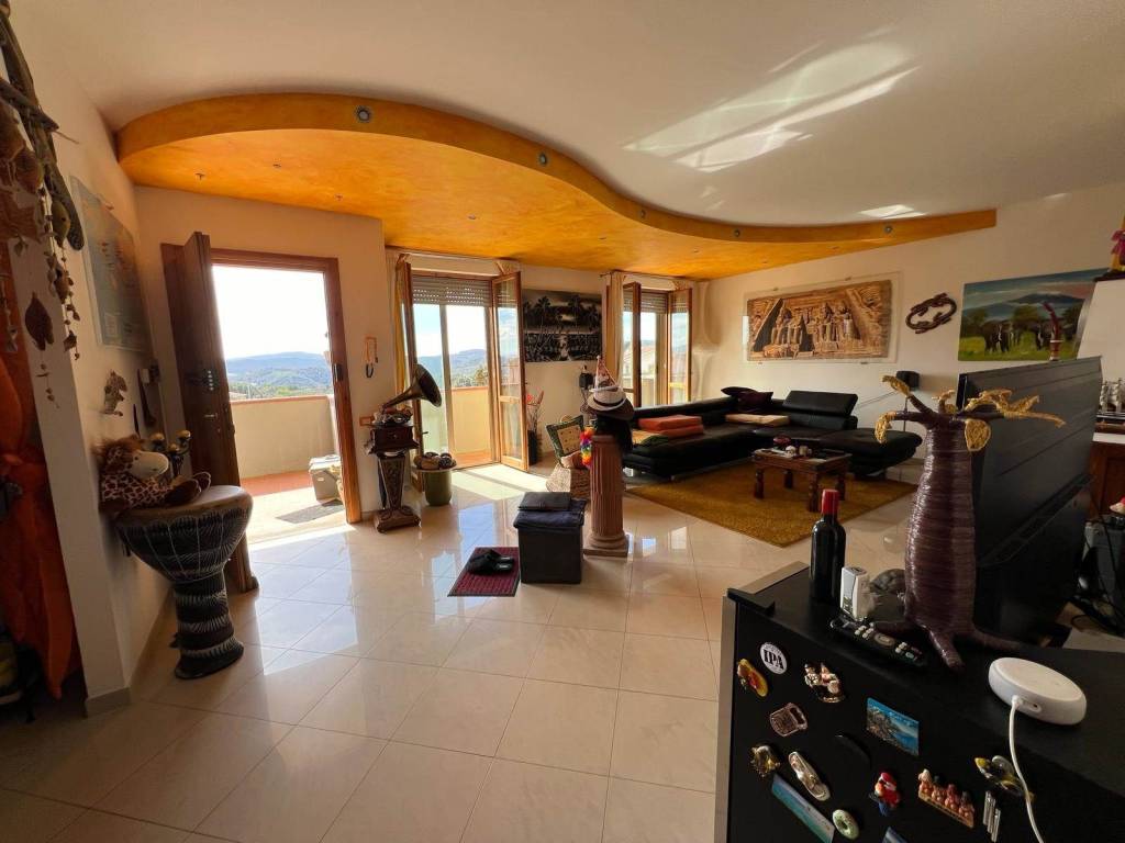 appartamento in vendita a Gambassi Terme