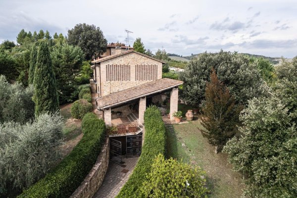 casa indipendente in vendita a Gambassi Terme
