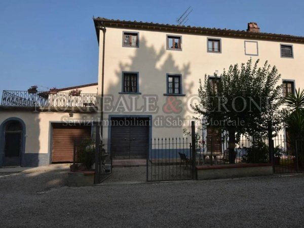 casa indipendente in vendita a Gambassi Terme