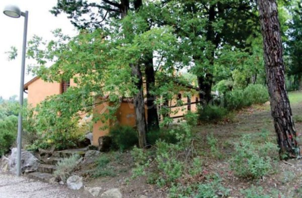 casa indipendente in vendita a Gambassi Terme