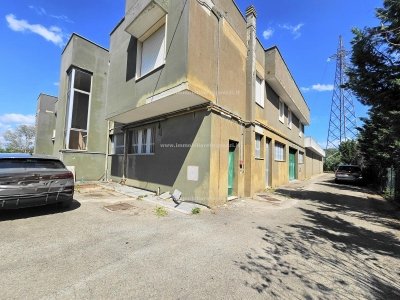 locale di sgombero in vendita a Gambassi Terme