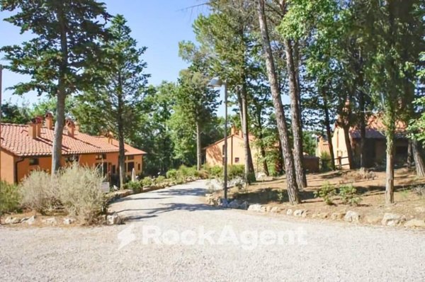 casa indipendente in vendita a Gambassi Terme