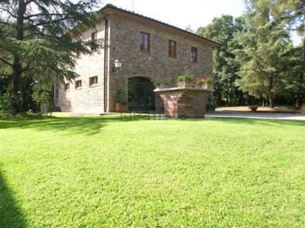 casa indipendente in vendita a Gambassi Terme