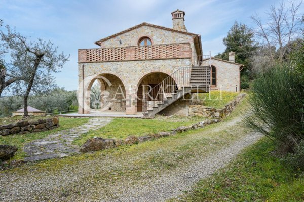 casa indipendente in vendita a Gambassi Terme