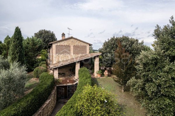 casa indipendente in vendita a Gambassi Terme