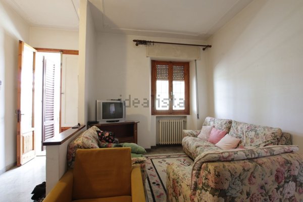 appartamento in vendita a Gambassi Terme in zona Catignano