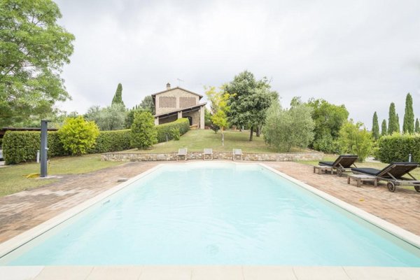 casa indipendente in vendita a Gambassi Terme