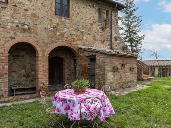 casa indipendente in vendita a Gambassi Terme