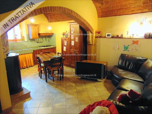 casa indipendente in vendita a Gambassi Terme
