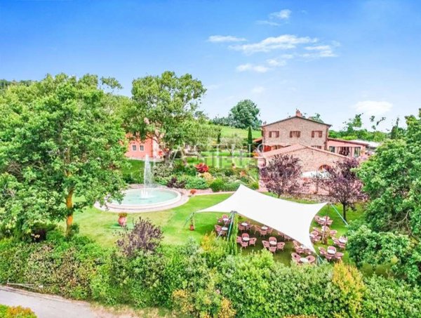 casale in vendita a Gambassi Terme