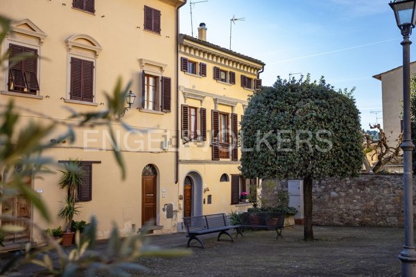 appartamento in vendita a Gambassi Terme