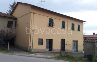 casa indipendente in vendita a Gambassi Terme in zona Badia a Cerreto
