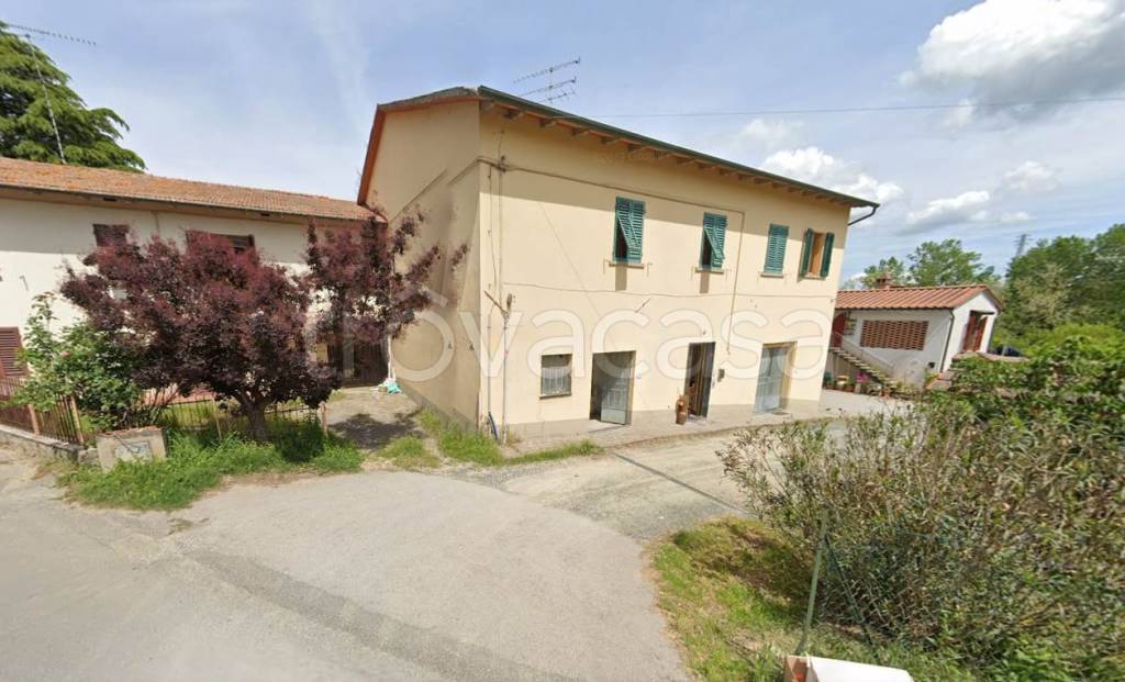 casa indipendente in vendita a Gambassi Terme in zona Badia a Cerreto
