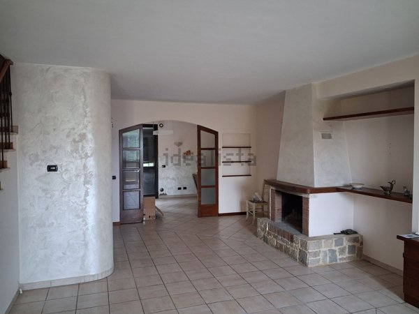 casa indipendente in vendita a Gambassi Terme