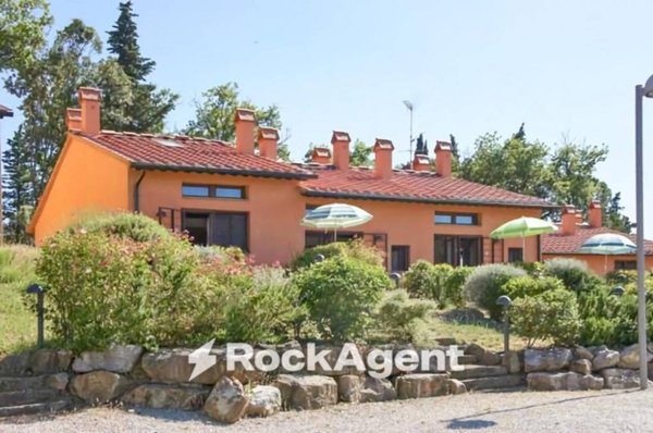 casa indipendente in vendita a Gambassi Terme in zona Castagno