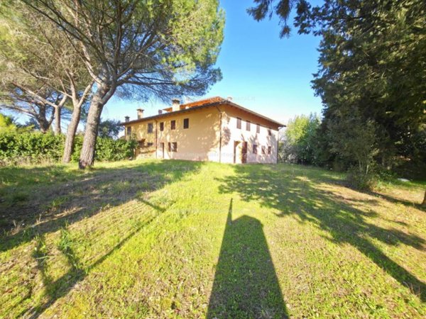 casa indipendente in vendita a Gambassi Terme