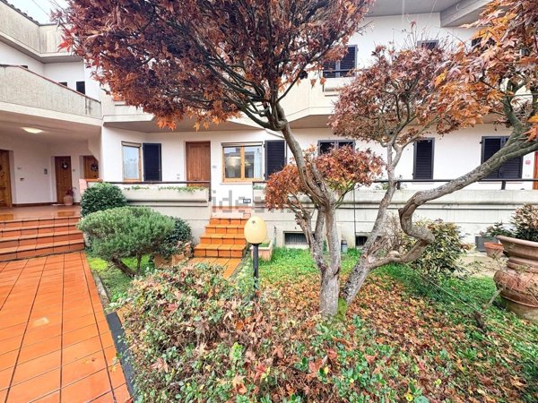 appartamento in vendita a Gambassi Terme in zona Badia a Cerreto